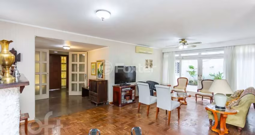 Casa com 2 quartos à venda na Rua Lopo Gonçalves, 612, Cidade Baixa, Porto Alegre