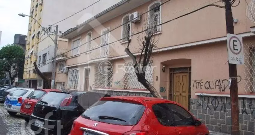 Casa com 3 quartos à venda na Travessa Comendador Batista, 5, Cidade Baixa, Porto Alegre