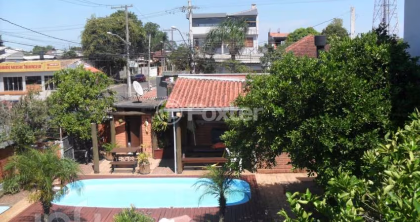 Casa com 3 quartos à venda na Rua Capiberibe, 318, Igara, Canoas
