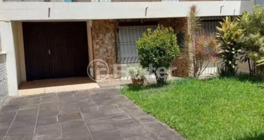 Casa com 3 quartos à venda na Rua Chile, 643, Jardim Botânico, Porto Alegre