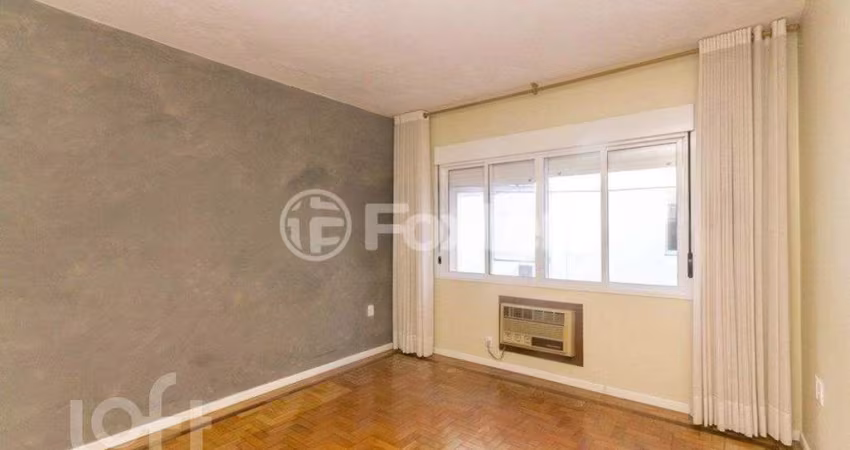 Apartamento com 3 quartos à venda na Rua Tomaz Flores, 55, Independência, Porto Alegre