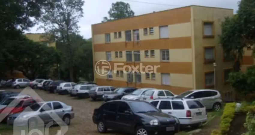 Apartamento com 3 quartos à venda na Rua Carlos Ferreira, 335, Teresópolis, Porto Alegre