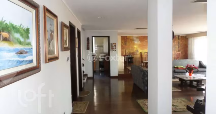 Casa com 4 quartos à venda na Rua Caeté, 1047, Vila Assunção, Porto Alegre