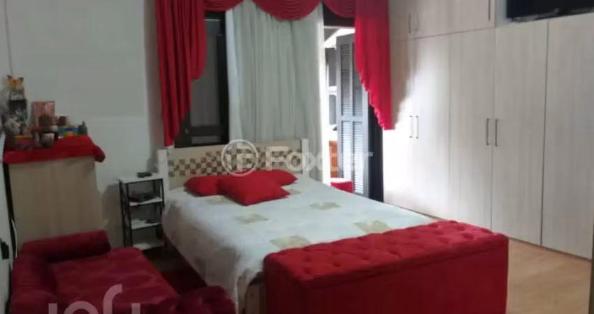 Casa com 3 quartos à venda na Rua Vitório Francisco Giordani, 215, Jardim Itu Sabará, Porto Alegre