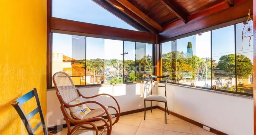 Casa com 3 quartos à venda na Rua Engenheiro Otacílio Oliveira, 66, Ipanema, Porto Alegre