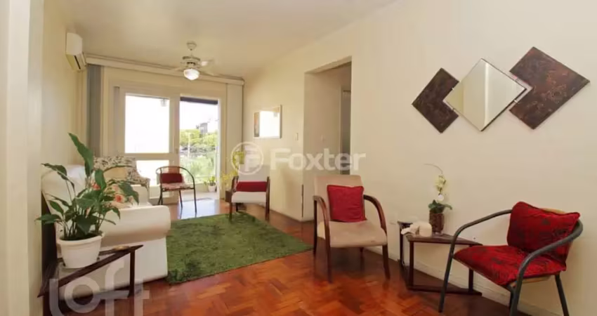 Apartamento com 2 quartos à venda na Rua Roque Calage, 812, Passo da Areia, Porto Alegre