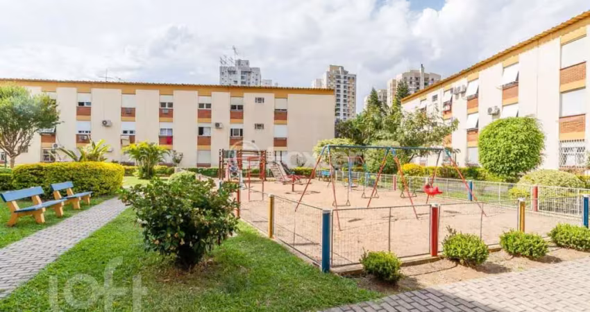 Apartamento com 2 quartos à venda na Rua Roque Calage, 260, Passo da Areia, Porto Alegre