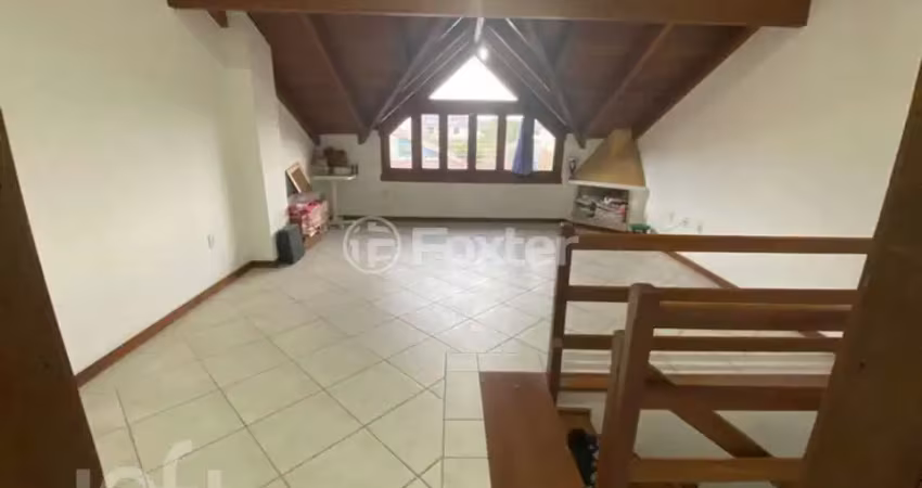 Casa com 3 quartos à venda na Rua Moacyr Godoy Ilha, 170, Espírito Santo, Porto Alegre