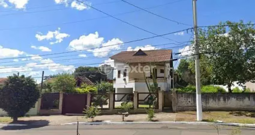 Casa com 4 quartos à venda na Avenida Senador Salgado Filho, 342, Centro, Esteio