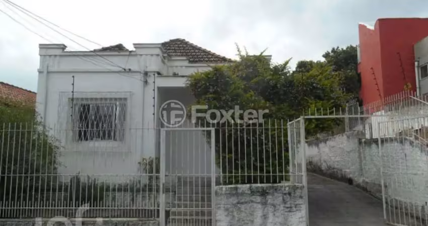 Casa com 3 quartos à venda na Rua Monteiro Lobato, 47, Partenon, Porto Alegre