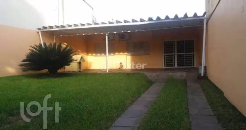 Casa com 2 quartos à venda na Avenida Mãe Apolinária Matias Batista, 171, Morro Santana, Porto Alegre