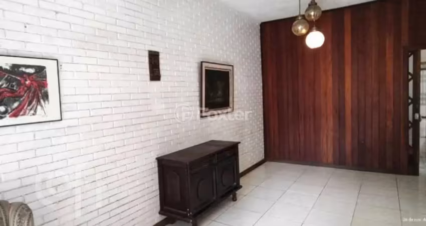 Casa com 5 quartos à venda na Rua Santa Cecília, 1738, Santa Cecília, Porto Alegre