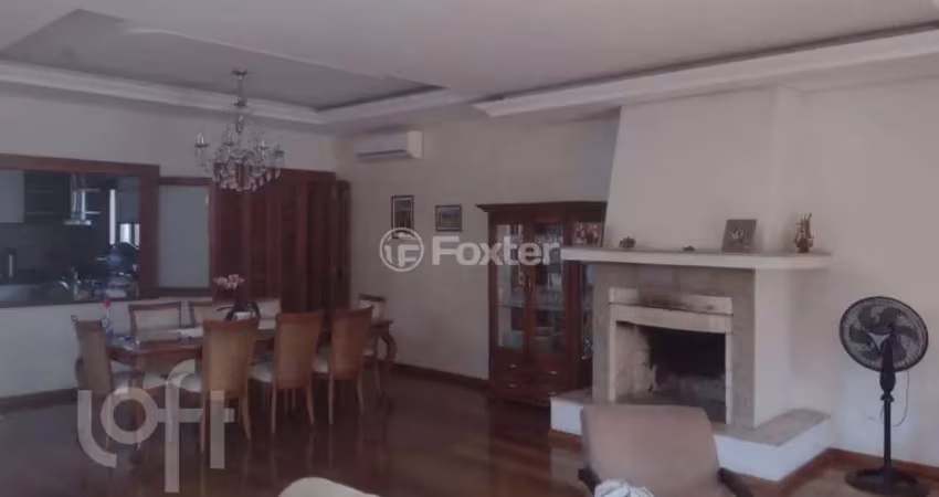 Casa com 3 quartos à venda na Rua Vinte e Quatro de Agosto, 85, Jardim Itu Sabará, Porto Alegre