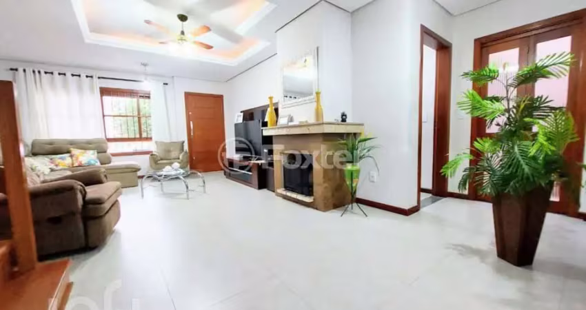 Casa com 3 quartos à venda na Rua Manacá, 101, Hípica, Porto Alegre