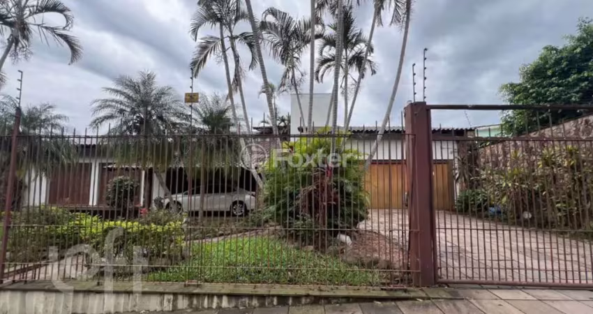 Casa com 5 quartos à venda na Rua Monte Castelo, 186, Nossa Senhora das Graças, Canoas