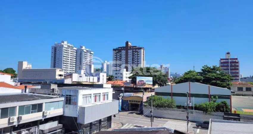 Apartamento com 3 quartos à venda na Rua Bernardino Vaz, 144, Estreito, Florianópolis