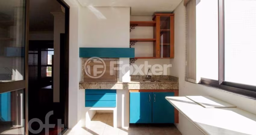 Apartamento com 3 quartos à venda na Rua Marcelo Gama, 288, São João, Porto Alegre