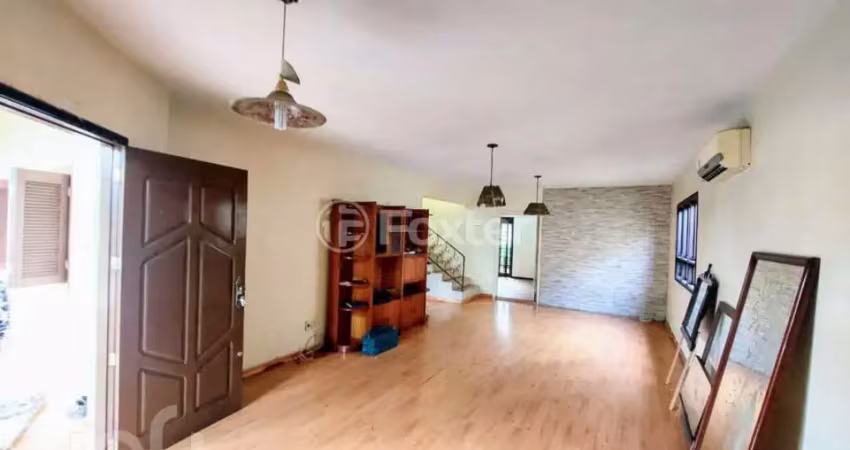Casa com 2 quartos à venda na Estrada das Três Meninas, 664, Vila Nova, Porto Alegre