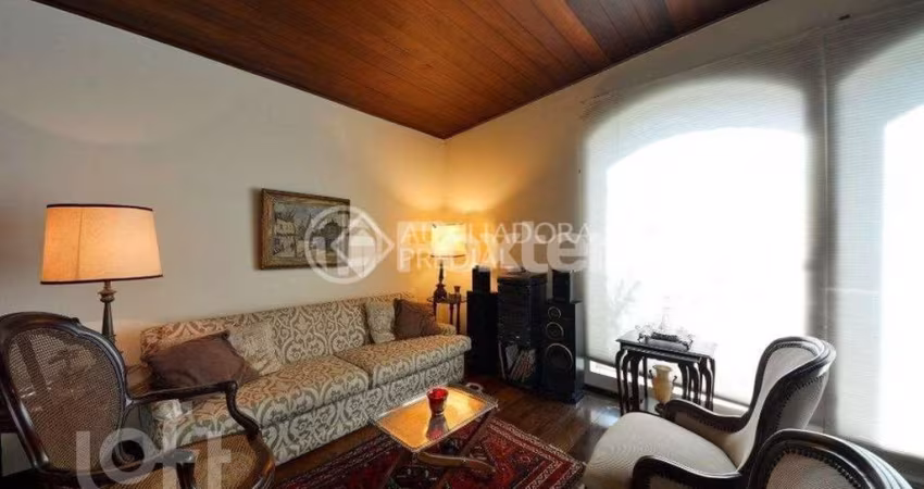 Casa com 3 quartos à venda na Rua Coroados, 526, Vila Assunção, Porto Alegre