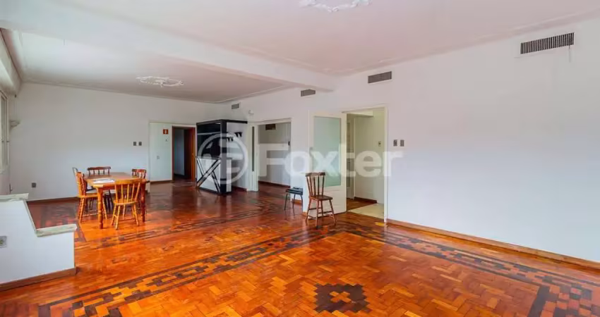 Casa com 4 quartos à venda na Rua Catão Coelho, 101, Medianeira, Porto Alegre