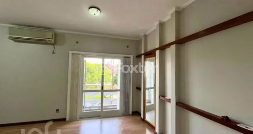 Casa com 6 quartos à venda na Rua Tietê, 402, Igara, Canoas
