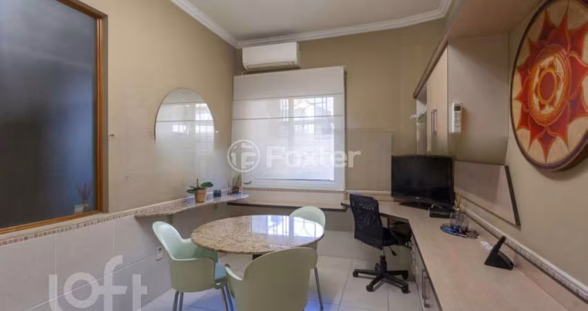 Casa com 2 quartos à venda na Rua Doutor Eduardo Chartier, 52, Passo da Areia, Porto Alegre