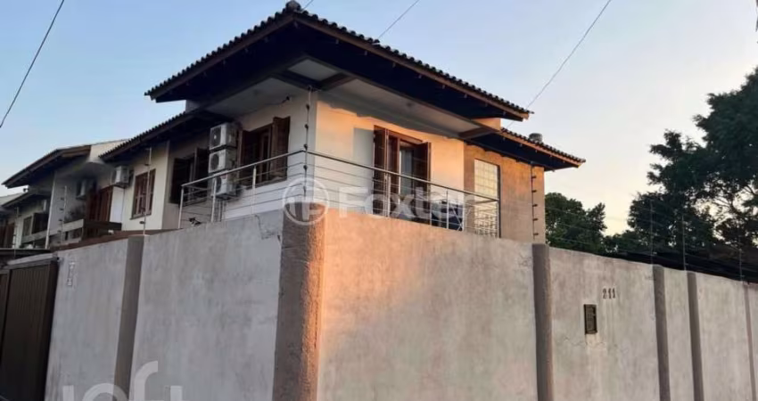 Casa com 3 quartos à venda na Rua Tobias Barreto, 211, Nossa Senhora das Graças, Canoas