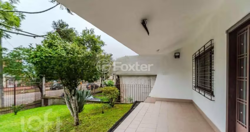 Casa com 3 quartos à venda na Rua Nunes, 302, Medianeira, Porto Alegre
