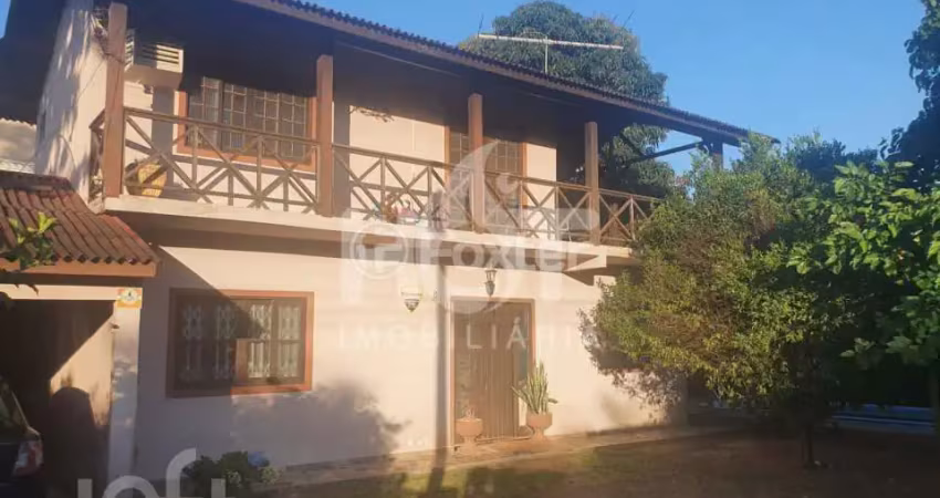 Casa com 2 quartos à venda na Servidão Augusto Buss, 211, Rio Tavares, Florianópolis