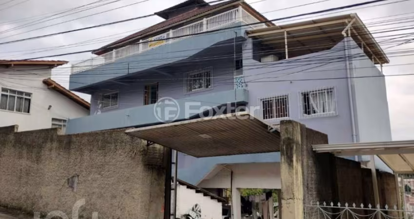 Casa com 8 quartos à venda na Rua Antônio Eleutério Vieira, 358, Agronômica, Florianópolis