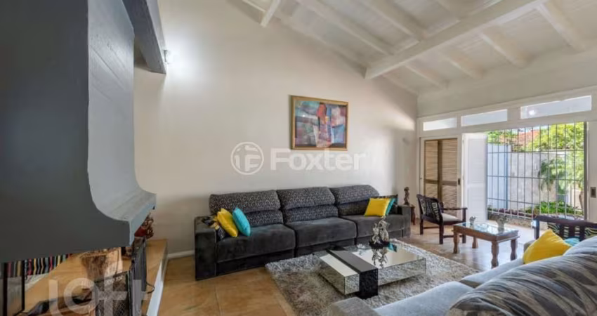 Casa com 5 quartos à venda na Avenida Saul Nonnenmacher, 98, Ipanema, Porto Alegre