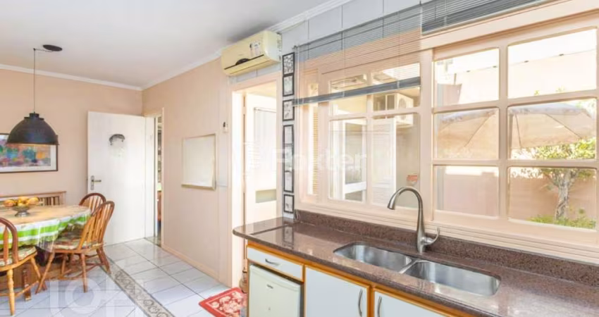 Casa em condomínio fechado com 4 quartos à venda na Rua Pasteur, 570, Ipanema, Porto Alegre