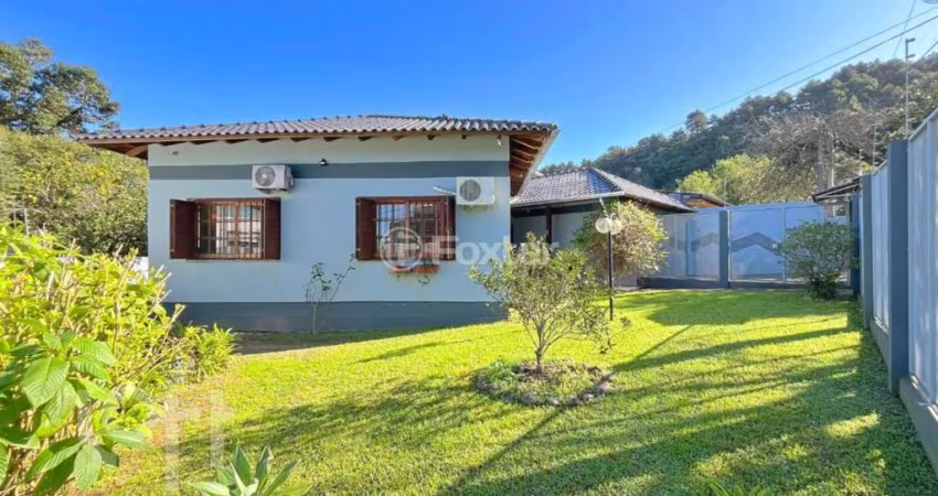 Casa com 3 quartos à venda na Rua Júlio Dias de Souza, 95, Aberta dos Morros, Porto Alegre