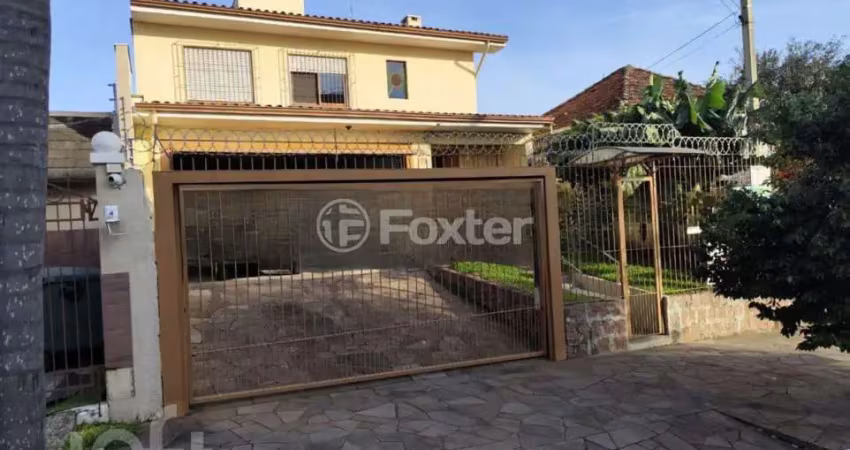 Casa com 3 quartos à venda na Rua Augusto Attílio Giordani, 73, São Sebastião, Porto Alegre