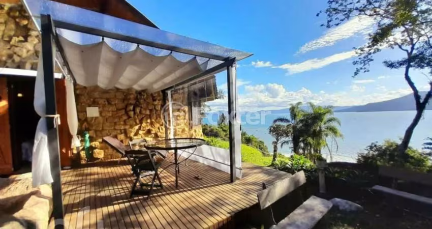 Casa à venda na Servidão José Cardoso de Oliveira, 704, Jurerê Internacional, Florianópolis
