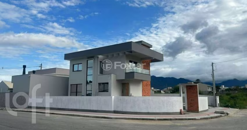 Casa com 3 quartos à venda na Rua Rosa Emília Martins, 23, Bela Vista, Palhoça