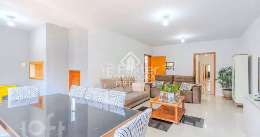 Casa com 4 quartos à venda na Avenida José Gertum, 544, Chácara das Pedras, Porto Alegre