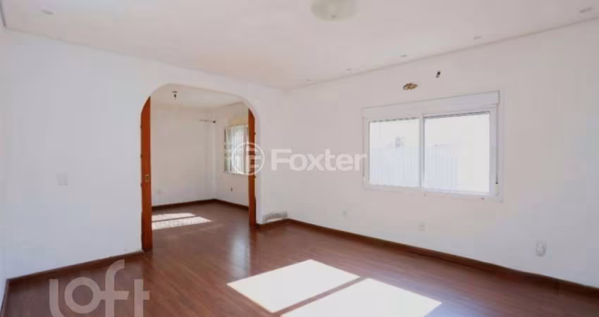 Casa com 3 quartos à venda na Rua Luiz Cosme, 382, Passo da Areia, Porto Alegre