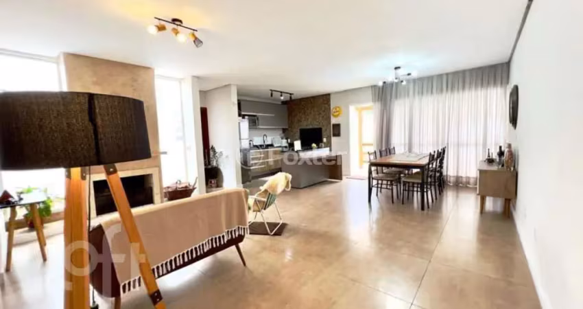 Casa com 2 quartos à venda na Rua Sargento Bruno Feldmann, 75, Guarujá, Porto Alegre