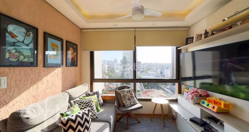 Apartamento com 2 quartos à venda na Avenida Andaraí, 566, Passo da Areia, Porto Alegre