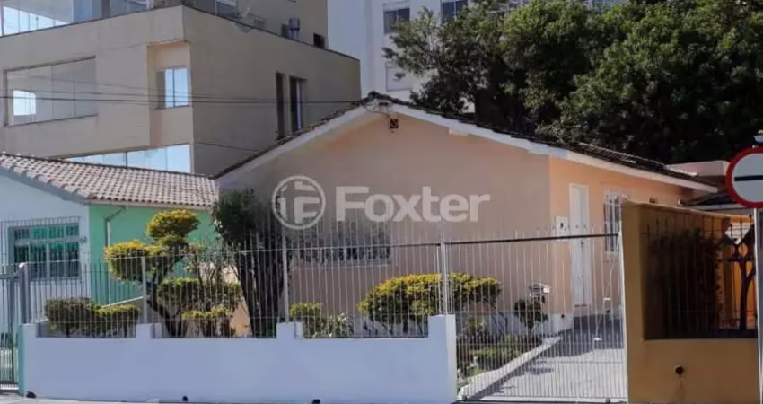 Casa com 2 quartos à venda na Rua Hermes Zapelini, 99, Barreiros, São José