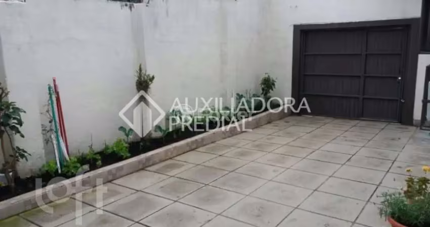 Casa com 2 quartos à venda na Avenida Bahia, 287, Navegantes, Porto Alegre