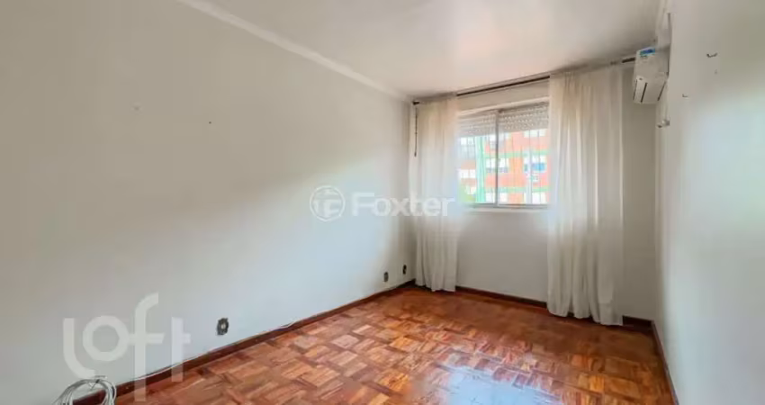 Casa com 3 quartos à venda na Rua Álvaro Domingues, 104, Parque Santa Fé, Porto Alegre