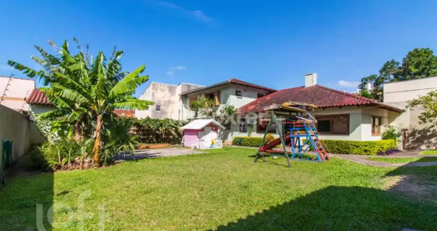 Casa com 3 quartos à venda na Travessa Nova Trento, 354, Tristeza, Porto Alegre