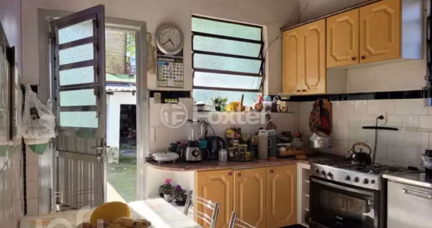 Casa com 2 quartos à venda na Rua Engenheiro Walter Boehl, 635, Vila Ipiranga, Porto Alegre