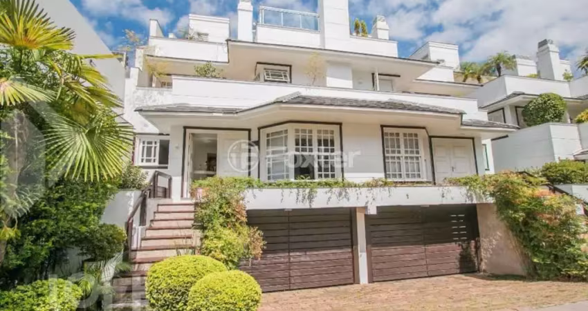 Casa em condomínio fechado com 3 quartos à venda na Rua Tomaz Gonzaga, 363, Boa Vista, Porto Alegre