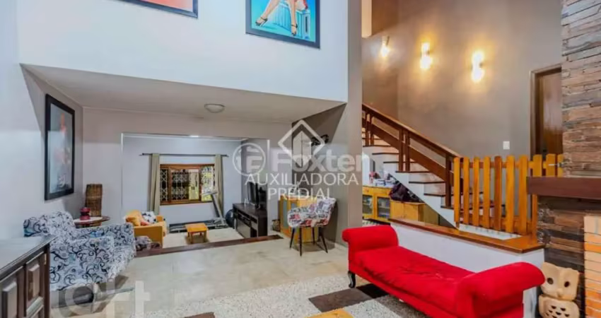 Casa com 3 quartos à venda na Praça Dom Pedro, 37, Vila Ipiranga, Porto Alegre