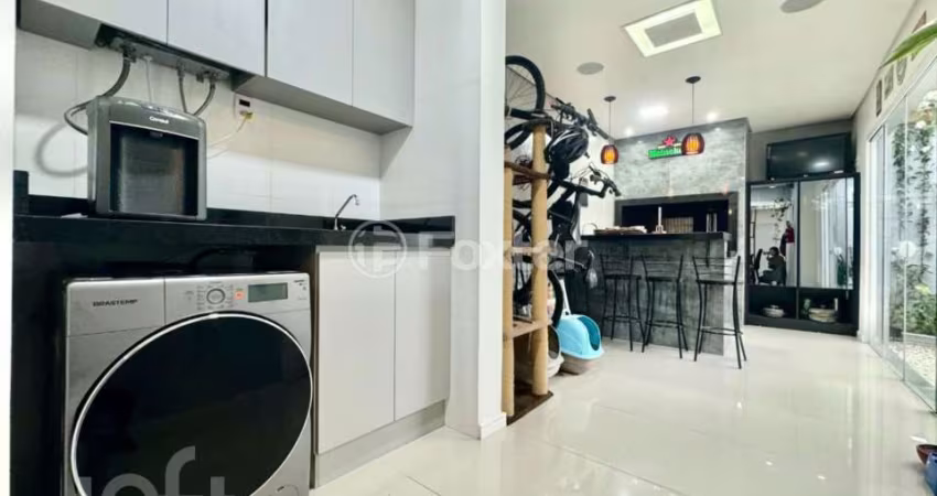 Casa com 3 quartos à venda na Rua das Canafístulas, 199, Igara, Canoas