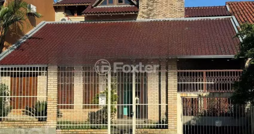 Casa com 3 quartos à venda na Rua Alcebíades Antônio dos Santos, 107, Nonoai, Porto Alegre