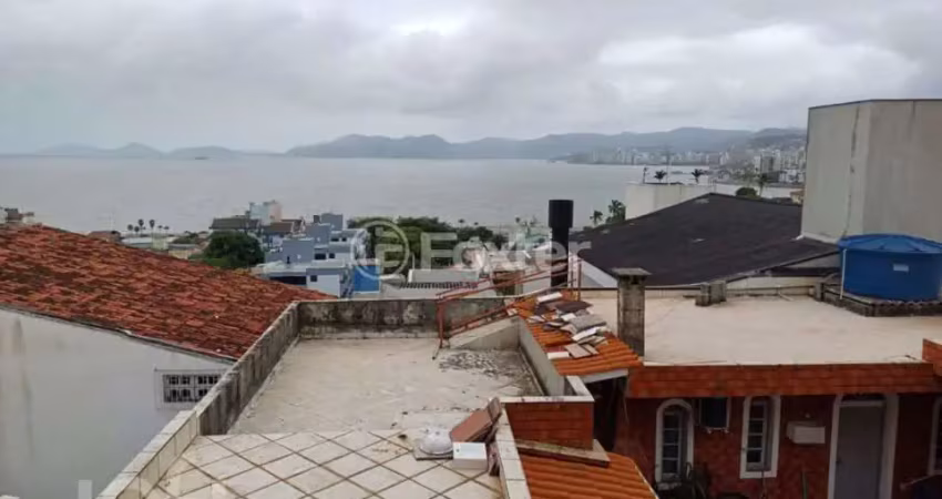 Casa com 2 quartos à venda na Rua Poeta Francisco Machado de Souza, 132, Estreito, Florianópolis